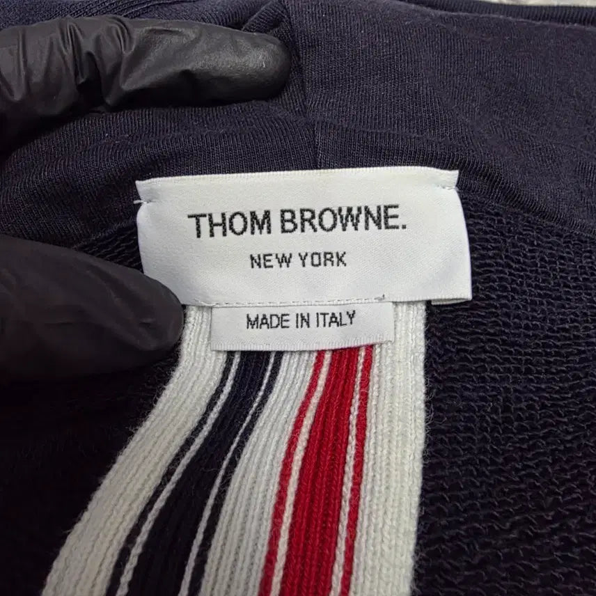 [BUNJANG] Thom Browne Tricolor Stripe Hooded Zip-Up Jacket / {클로젯}[5]톰브라운 백삼선 후드집업