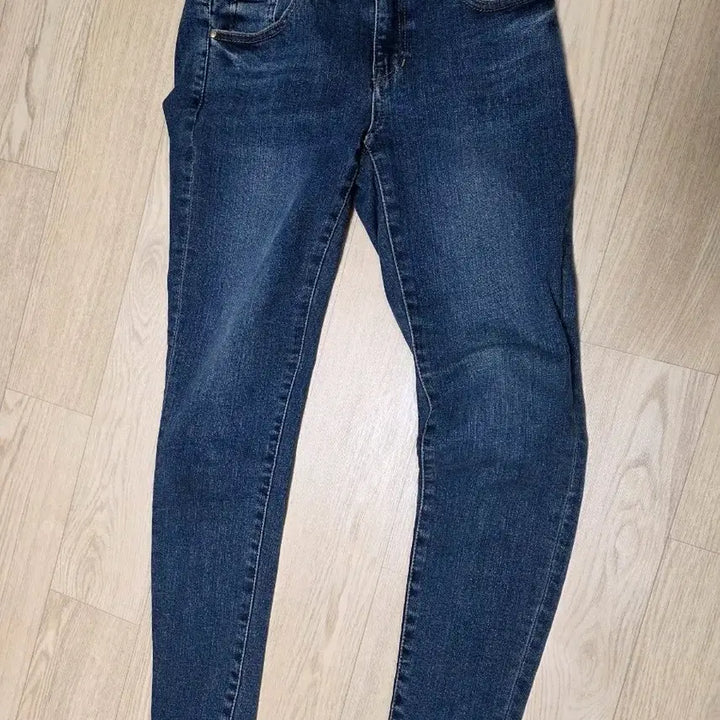[BUNJANG] Guess Skinny Jeans (26) / GUESS Guess 청바지 스키니진 게스스키니 26