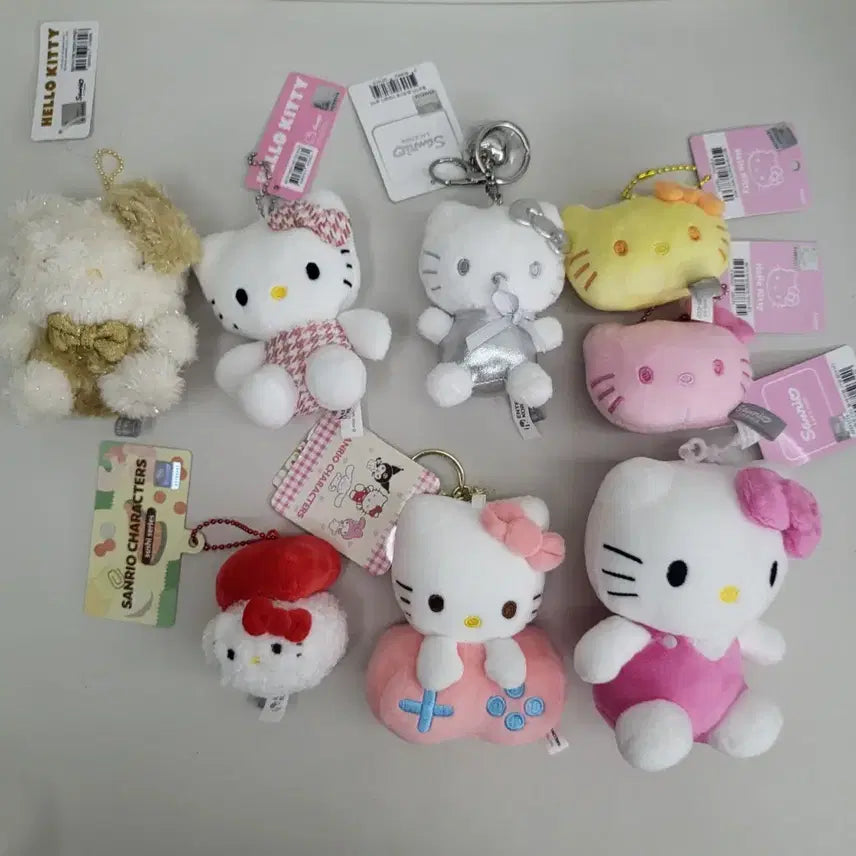[BUNJANG] Hello Kitty Doll Keyring Bundle Set / 헬로키티 인형 키링 8개