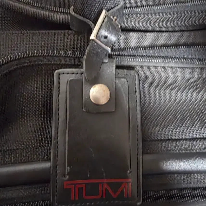 [BUNJANG] TUMI Alpha Essential Brief Laptop Bag / 투미(TUMI) Alpha Essential Brief Laptop