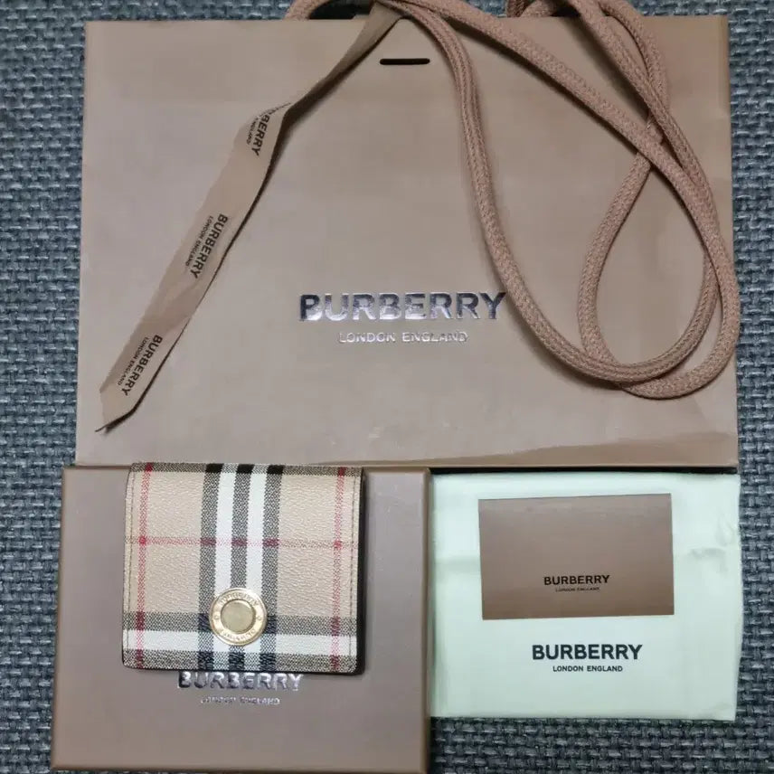 [BUNJANG] Burberry Check Small Wallet / 버버리 체크스몰 반지갑