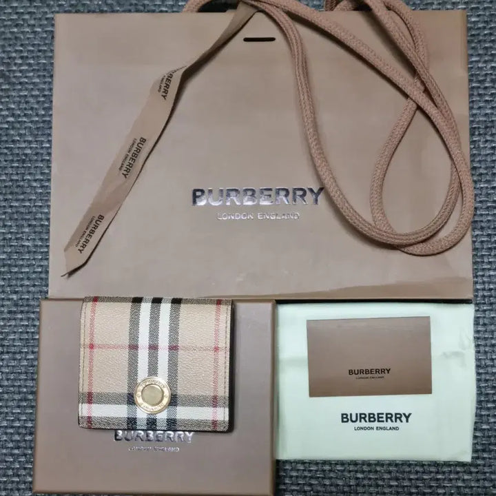 [BUNJANG] Burberry Check Small Wallet / 버버리 체크스몰 반지갑