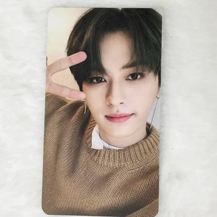 [BUNJANG] Stray Kids Lee Know LEVANTER POB Photocard / 스트레이키즈 스키즈 리노 이민호 LEVANTER 공방 판매