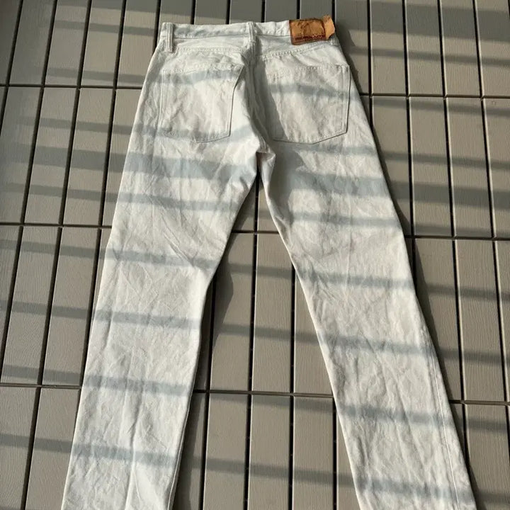 [SOLD OUT] 레졸루트710 화이트