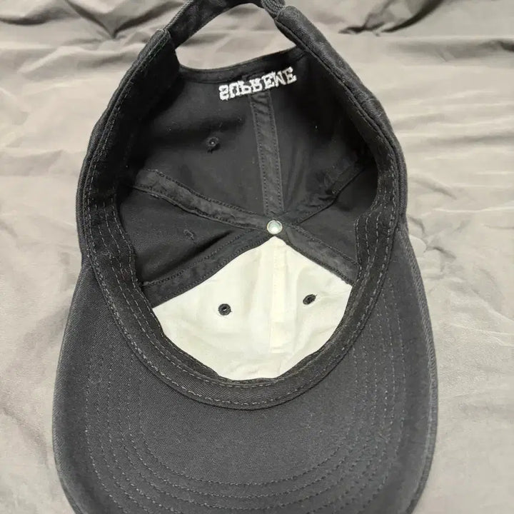 [SOLD OUT] 슈프림 멀티 컬러 로고 워시드 볼캡