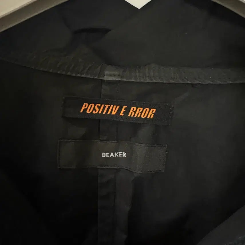 [SOLD OUT] 비이커 포지티브에러 블랙 후드 아노락 자켓
