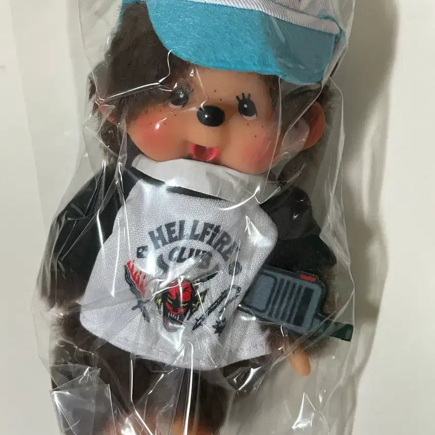 [BUNJANG] Monchhichi Hellfire Club Version Doll / 몬치치 기묘한이야기콜라보 헬파이어클럽버전 미개봉양도 몬치치인형