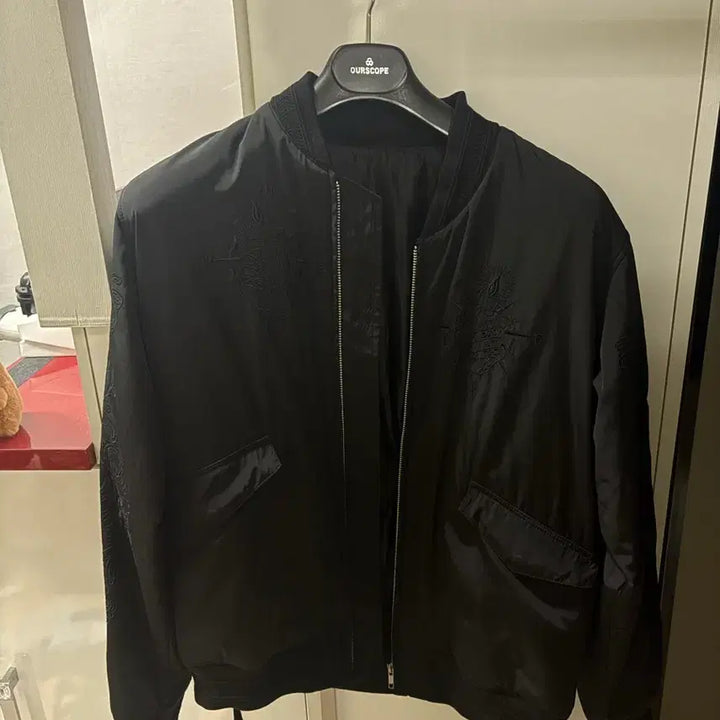 [BUNJANG] TONYWACK Embroidered Flight Jacket / 토니웩 자수 항공점퍼 자켓
