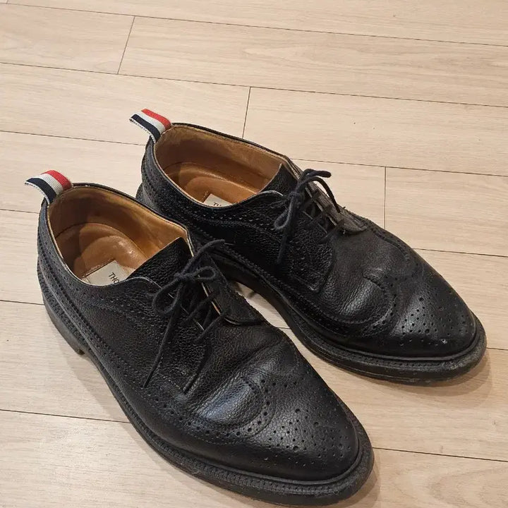 [BUNJANG] Thom Browne Pebble Grain Wingtip Shoes Black UK8 (US9) / [정품] 톰브라운 페블 그레인 윙팁 슈즈 블랙 UK8 (US9)