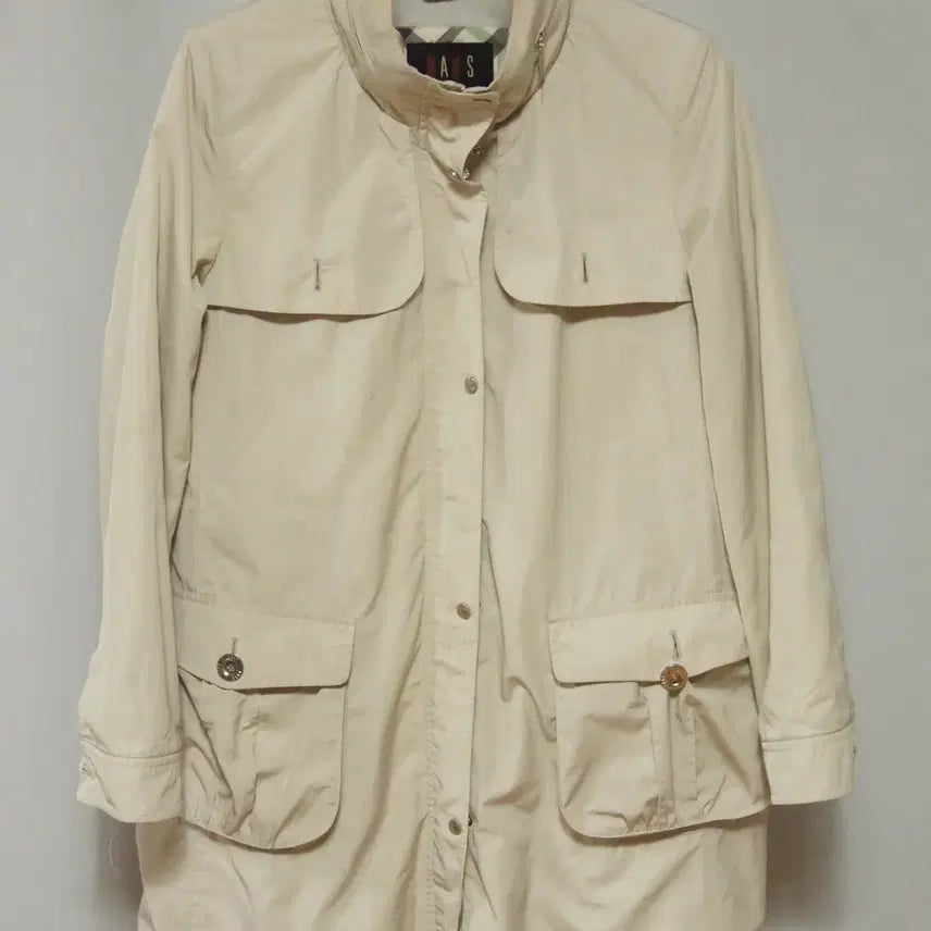 [SOLD OUT] 닥스 베이지 바람막이 점퍼 여성95
