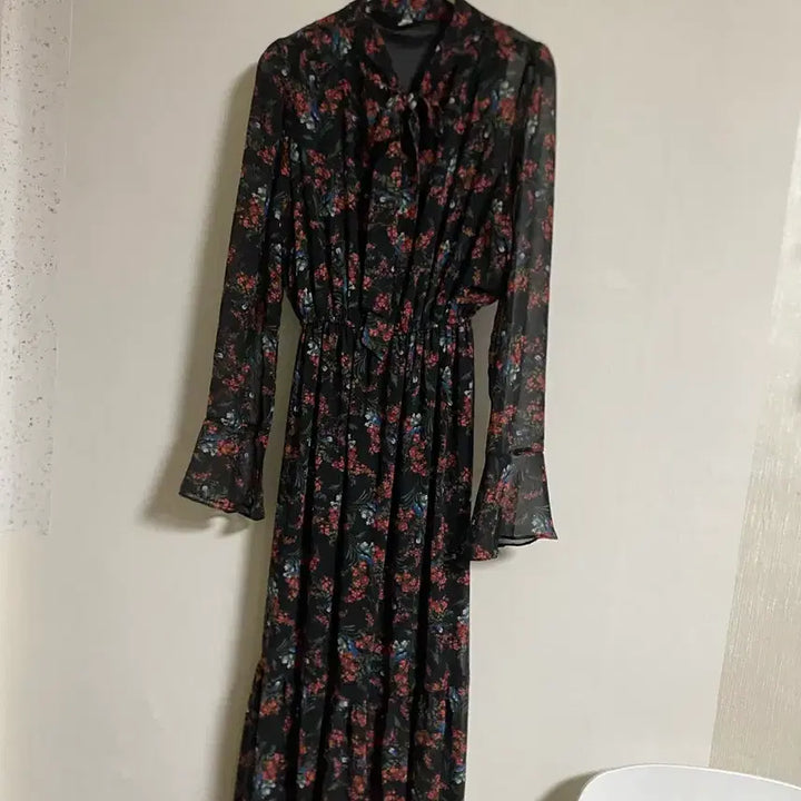 [BUNJANG] Black Ribbon Tie Long Dress / 블랙 리본타이 롱원피스 66