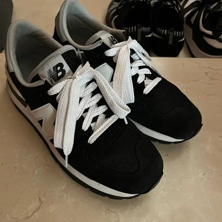 [BUNJANG] New Balance 990v1 Black 250 / 뉴발란스 990v1 블랙 250