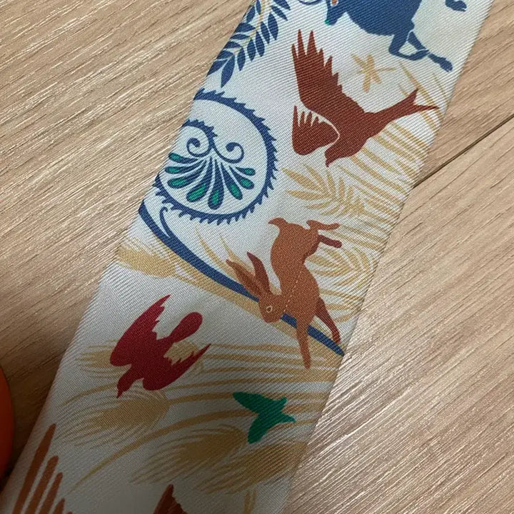 [BUNJANG] Hermès Orpheus Twilly Étoupe Silk Scarf / 에르메스 오르페우스 트윌리 에토프