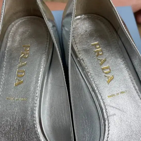 [BUNJANG] Prada Silver Flat Shoes / 프라다 실버 플랫슈즈