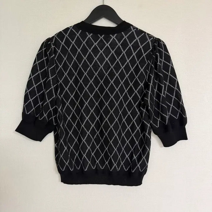 [SOLD OUT] 베르니스 가디건