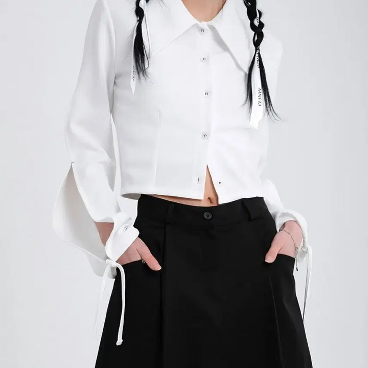 [BUNJANG] Mnem Slit Sleeve Crop Blouse / 므넴 슬릿 슬리브 크롭 블라우스