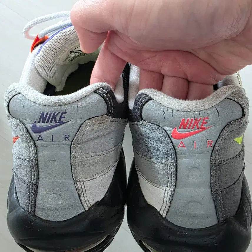 [BUNJANG] Nike Air Max 95 Greedy Sneakers / 나이키 에어맥스95 그리디 265