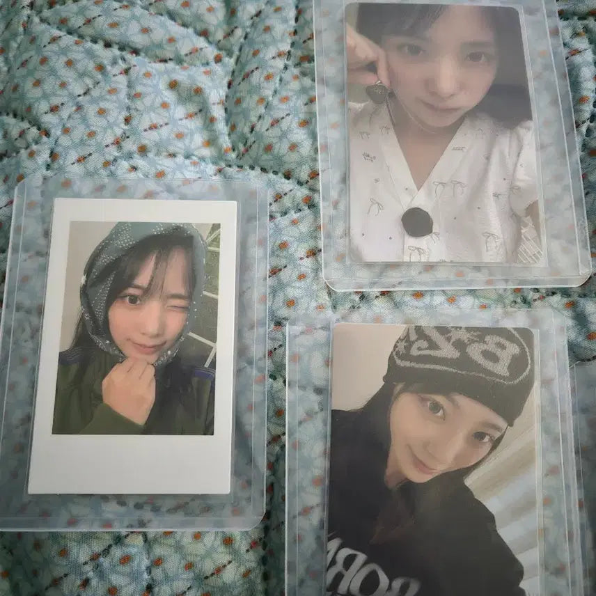 [BUNJANG] QWER Pop-up Exhibition Apparel Photocard Bundle Set / qwer 팝업 시연 의류 포카 일괄 판매(개별 X)