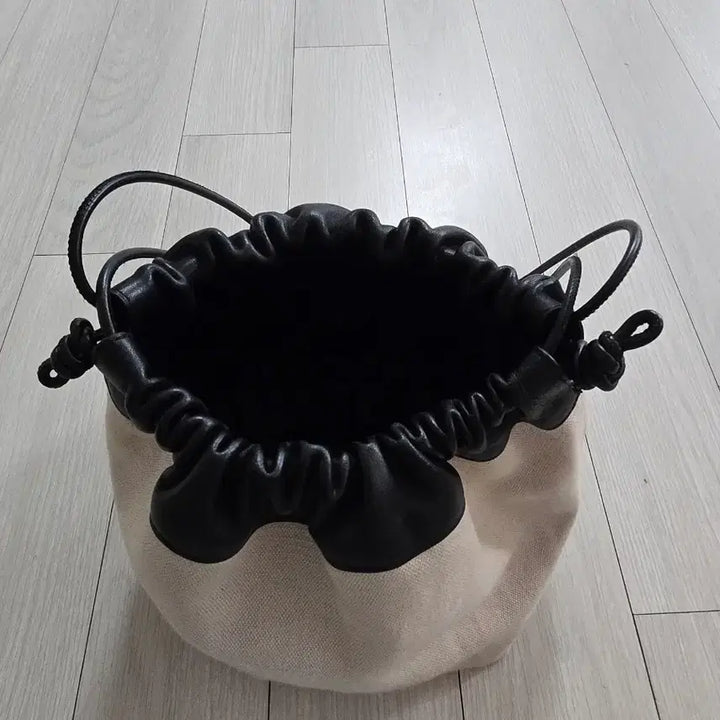 [BUNJANG] Jil Sander Shoulder Bag / 질샌더