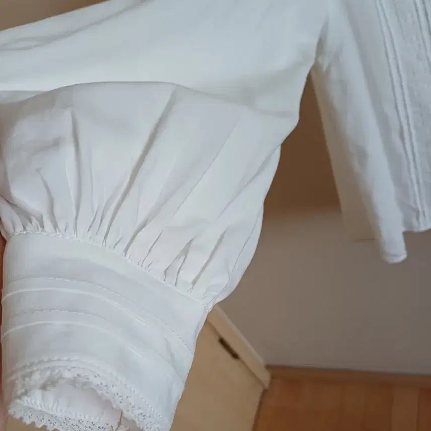 [BUNJANG] LE NINA Ivory Lace Sailor Blouse / 미착용 LE NINA 르니나 블라우스F 판매합니다