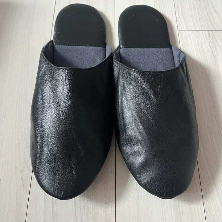 [BUNJANG] FBT Leather Slippers / FBT 레더 슬리퍼