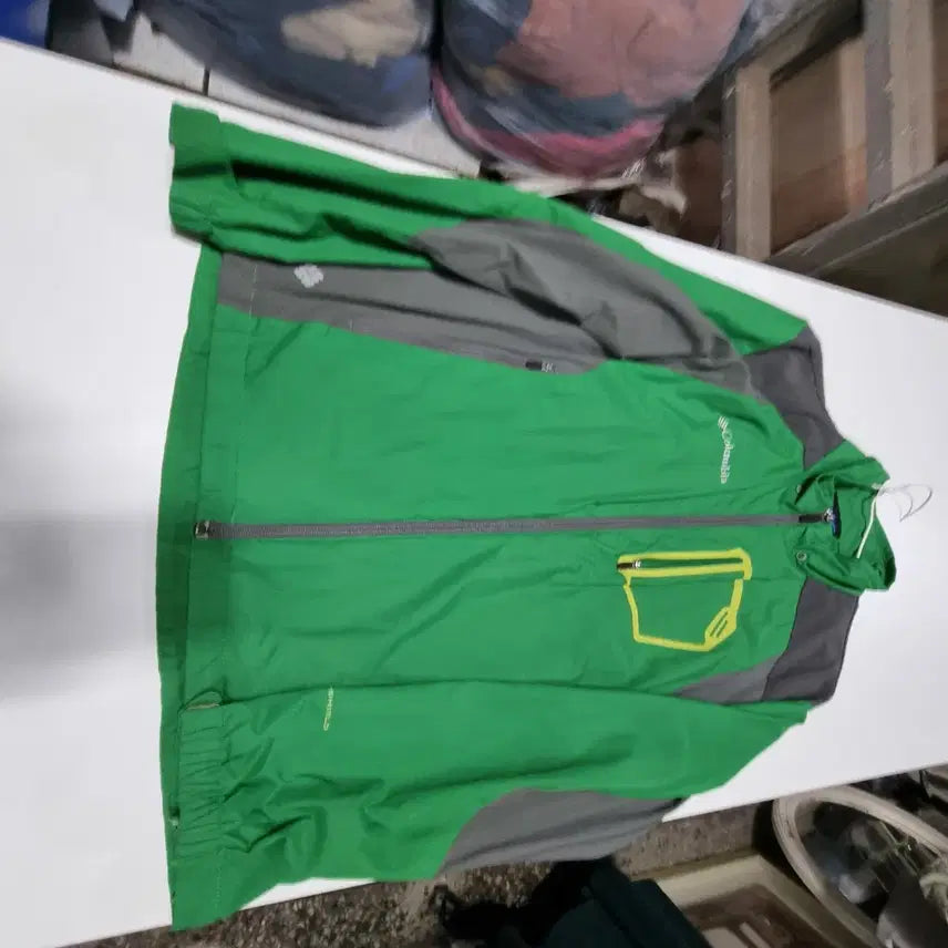 [BUNJANG] Columbia Two-Tone Windbreaker Jacket / 콜롬비아 봄 바람막이 점퍼