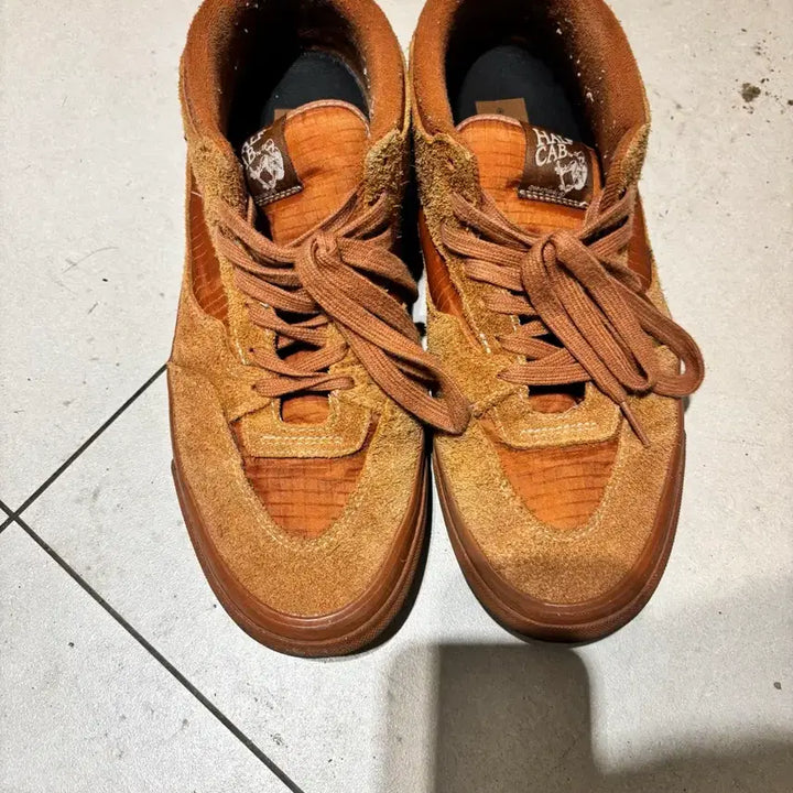 [BUNJANG] Vans Half Cab Brown Suede Sneakers / 반스 하프캡 290