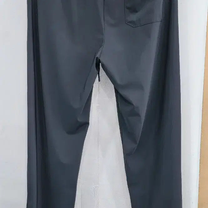 [BUNJANG] ROKA Training Pants / 로카바지
