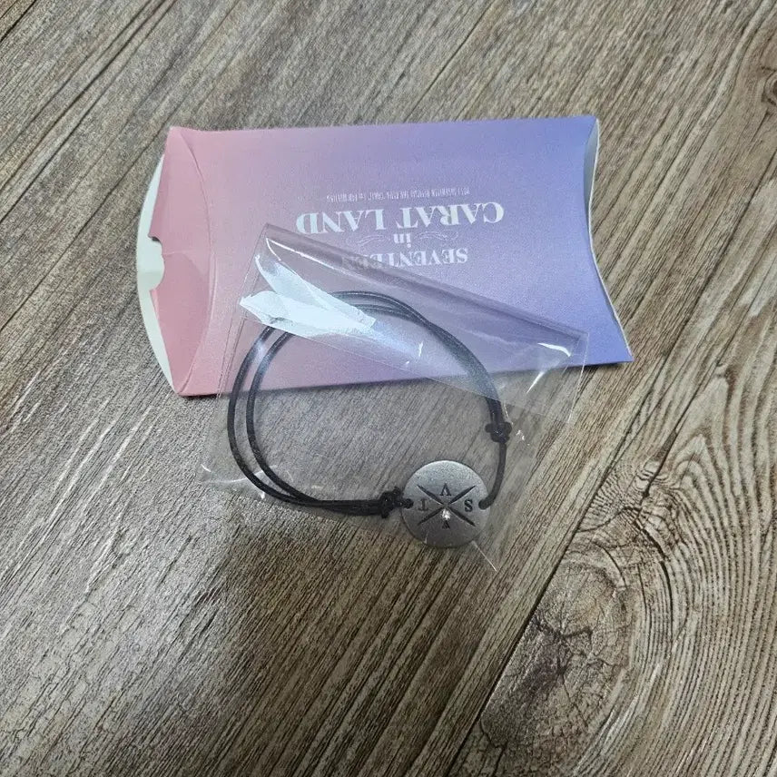 [BUNJANG] Seventeen Caratland Bracelet / 세븐틴 캐럿랜드 팔찌