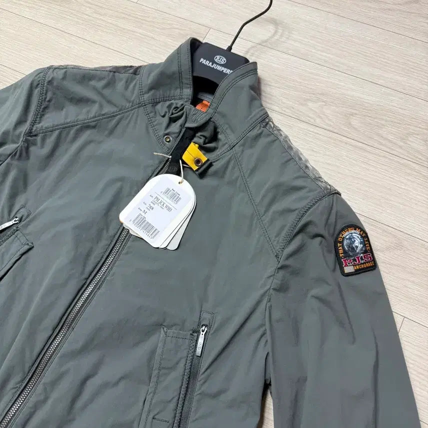 [SOLD OUT] [새상품] 파라점퍼스 셀시우스 자켓 M 아이언