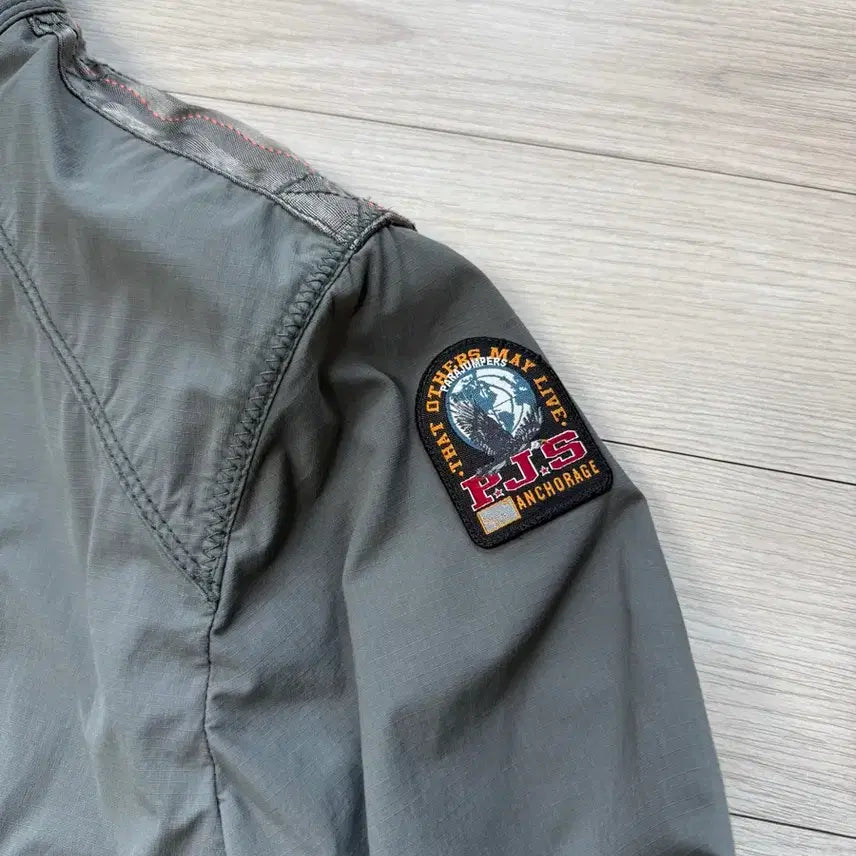 [SOLD OUT] [새상품] 파라점퍼스 셀시우스 자켓 M 아이언