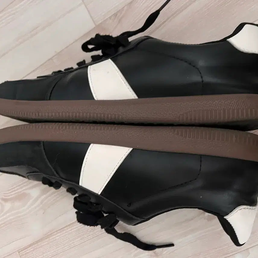 [SOLD OUT] Net Classic 네트 클래식 스니커즈_265mm