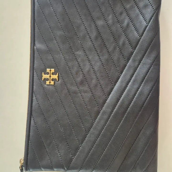 [BUNJANG] Tory Burch Clutch / 토리버치 클러치