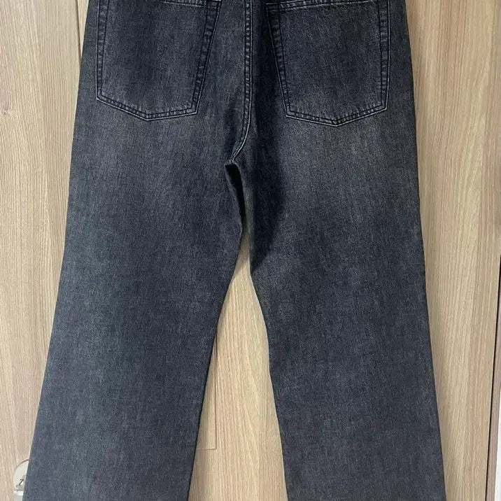 [SOLD OUT] [48] 26SS 솔리드옴므 블랙 와이드 플레어 데님 팬츠