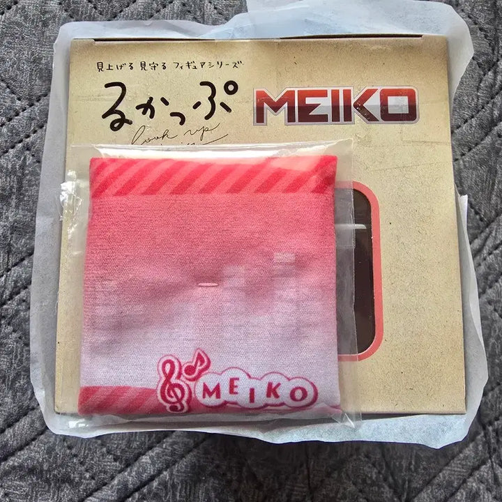 [BUNJANG] MegaHouse Vocaloid MEIKO Look Up Figure / 메가하우스 보컬로이드 메이코(MEIKO)룩업 특전 방석 포함 미개봉