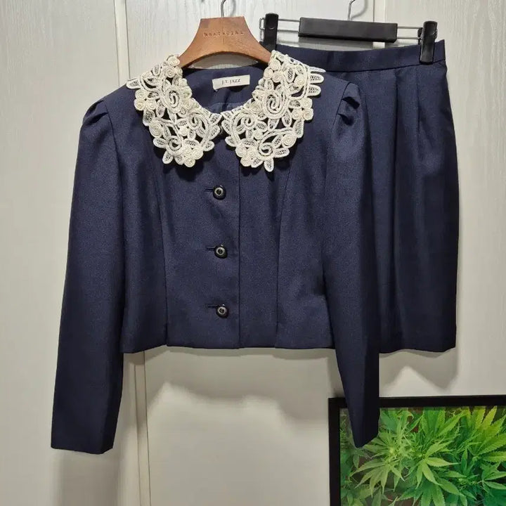 [SOLD OUT] (타임세일)JPN. J.T JAZZ 레이스 카라 스커트 셋업