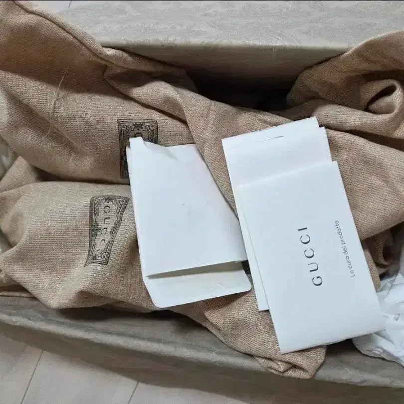 [BUNJANG] Gucci Slippers (New) - Size 250 / 구찌 슬리퍼 풀박스 새상품