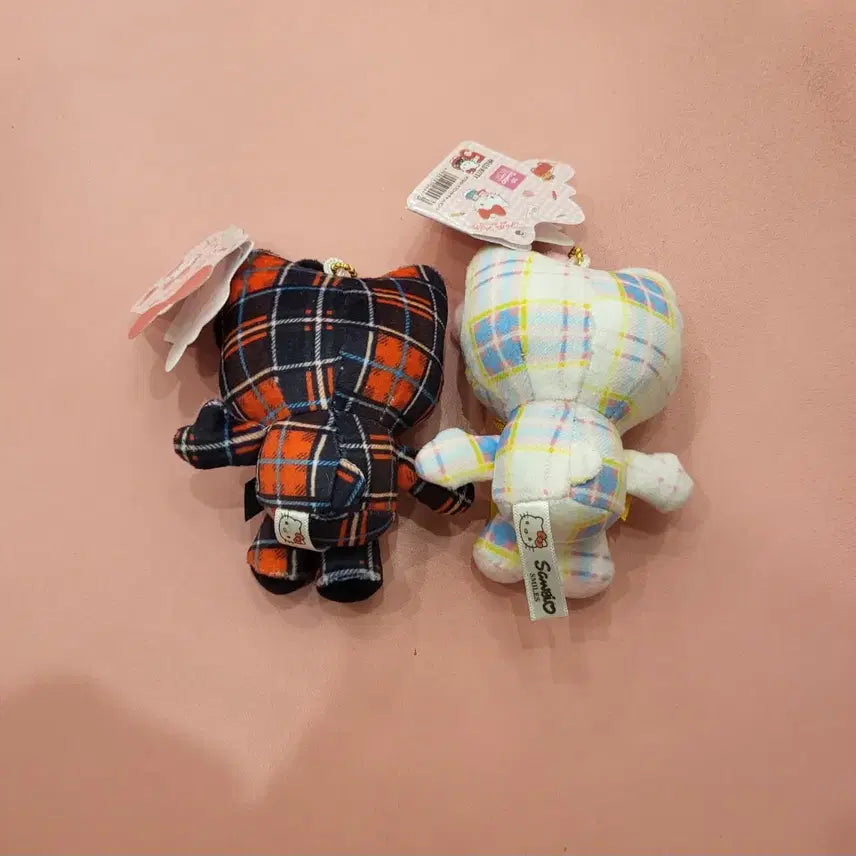 [SOLD OUT] 헬로키티 체크 인형 키링 2개 세트