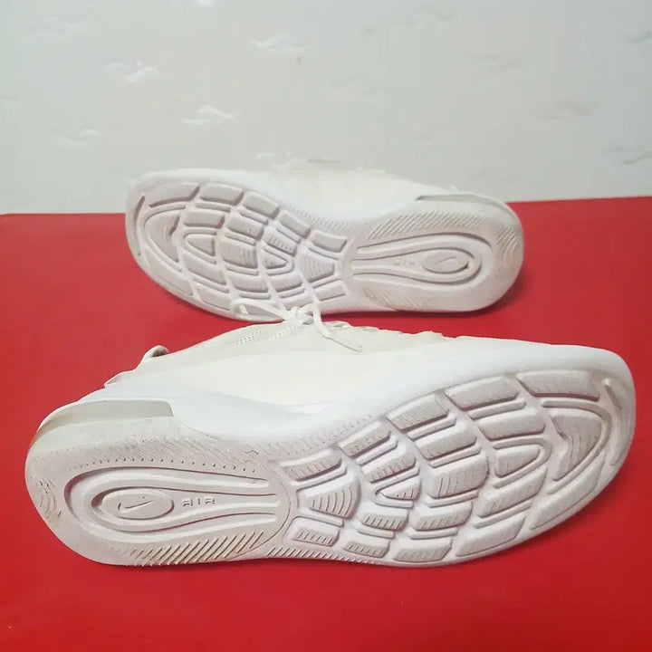 [SOLD OUT] (2) 나이키에어맥스 230mm