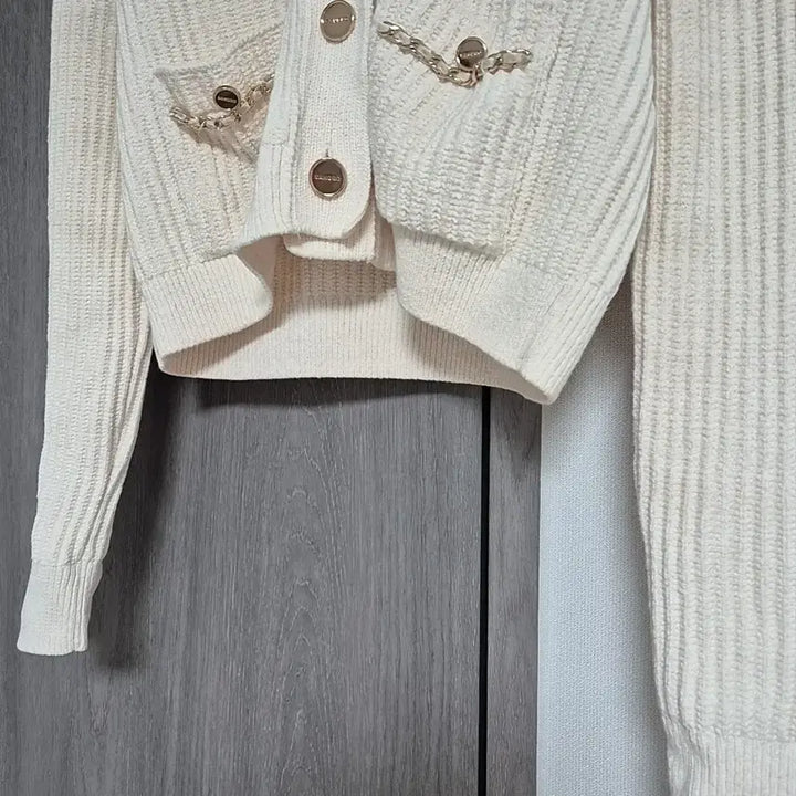 [BUNJANG] Sandro Gold Button Cardigan / 산드로 SANDRO 골드단추 가디건
