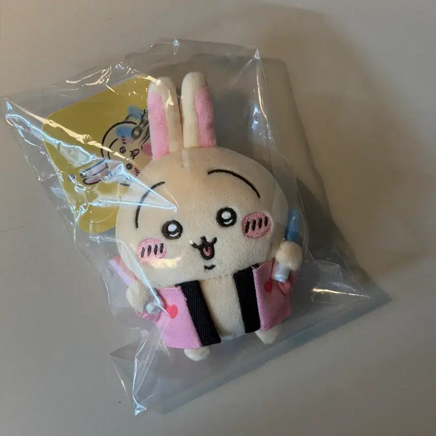 [BUNJANG] Chiikawa Usagi Cheering Mascot (Sealed) / 치이카와 오타쿠 응원 우사기 마스코트