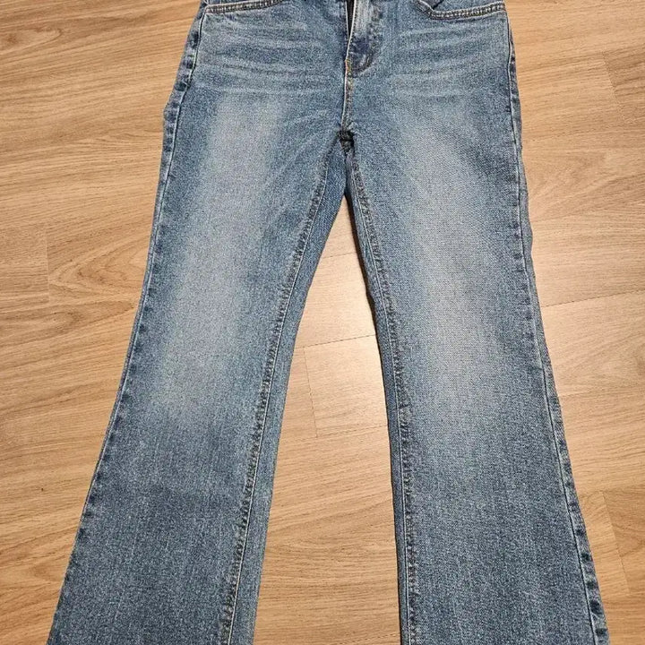 [BUNJANG] Antoinette Bootcut Jeans 26W / [상태좋음] 옷장정리 여성 앙투바지 부츠컷 청바지 26인치 4번