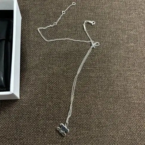 [SOLD OUT] 셀린느 트리오페 큐빅 목걸이