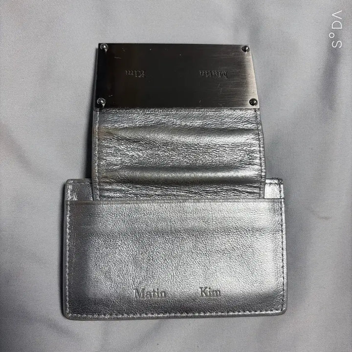 [SOLD OUT] 마뗑킴 실버 카드지갑