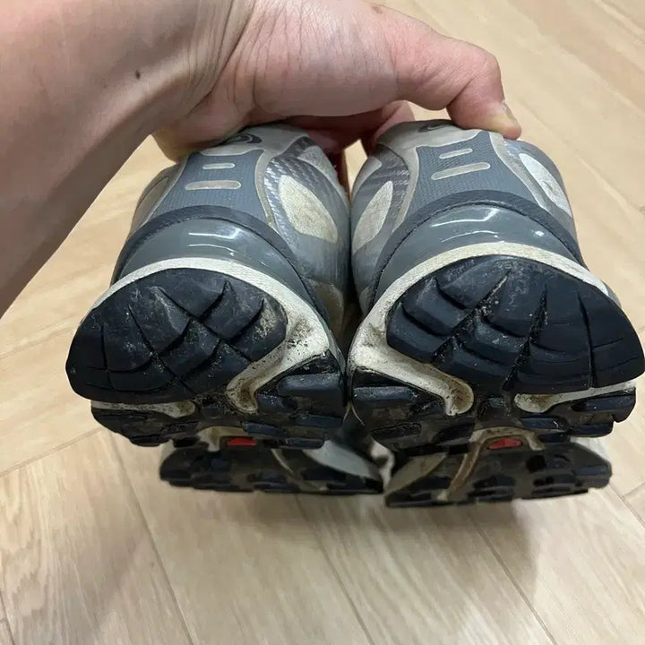 [BUNJANG] Salomon XT-4 Silver Metallic Sneakers / 살로몬 xt-4 실버 매탈릭 280