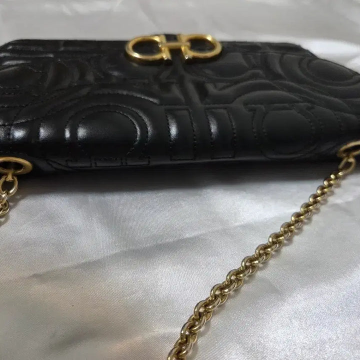 [BUNJANG] Ferragamo Gancini Quilted Chain Bag / 페라가모 간치니 퀼팅 체인백 (정품) 풀구성