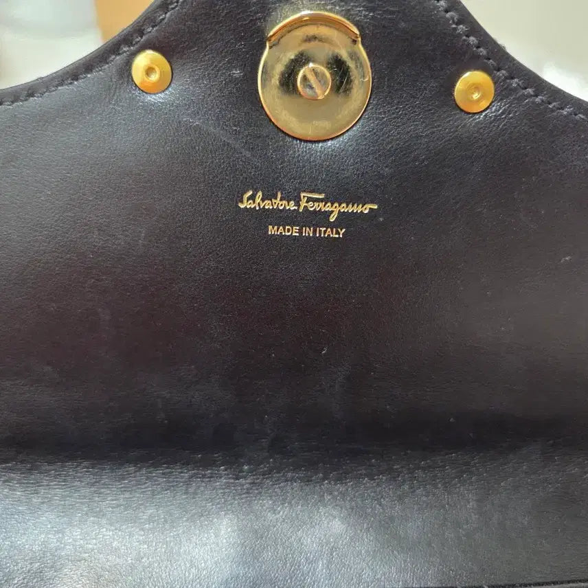 [BUNJANG] Ferragamo Gancini Quilted Chain Bag / 페라가모 간치니 퀼팅 체인백 (정품) 풀구성