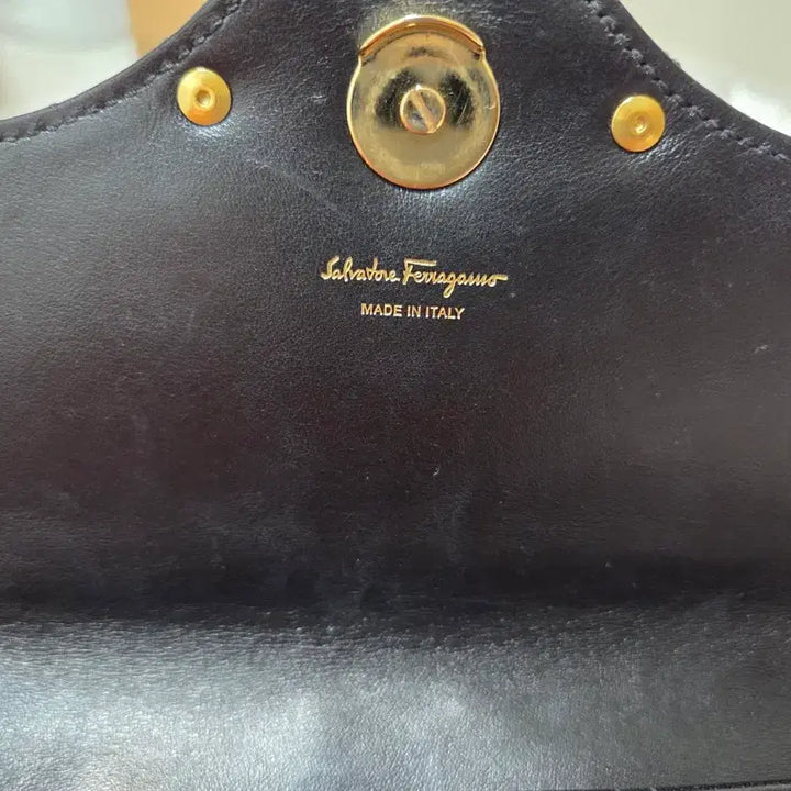 [BUNJANG] Ferragamo Gancini Quilted Chain Bag / 페라가모 간치니 퀼팅 체인백 (정품) 풀구성