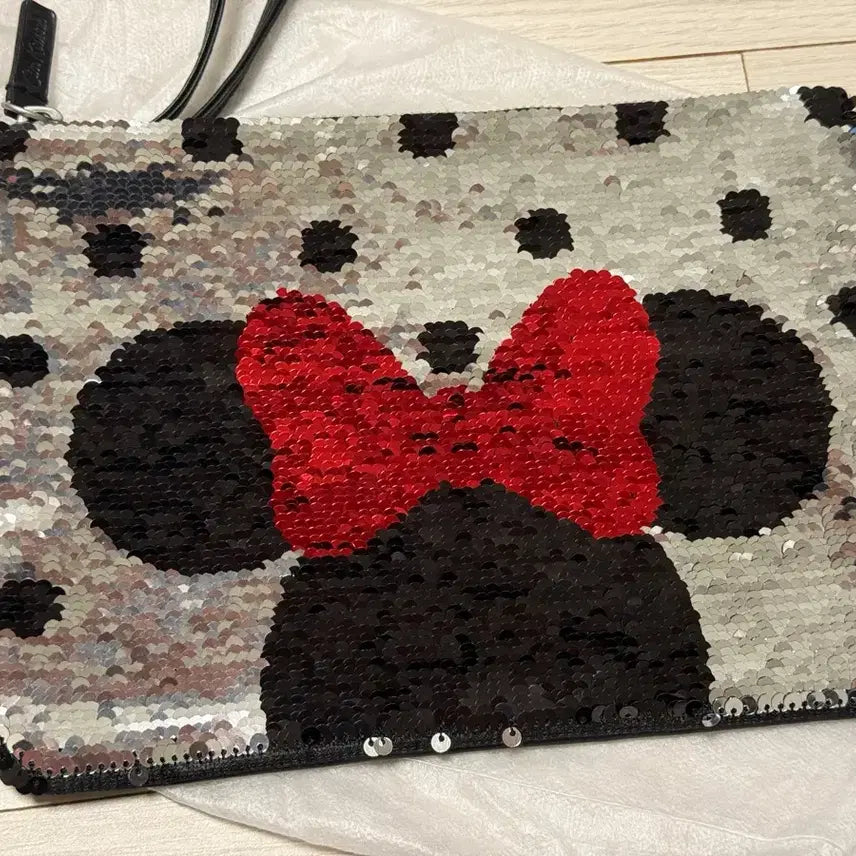 [BUNJANG] Disney x Francfranc Mickey Mouse Sequin Clutch Pouch / 디즈니x프랑프랑 미키마우스 스팽글 클러치 (미니나옴)