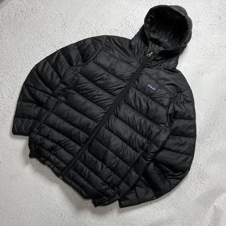 [SOLD OUT] Patagonia Hi-Loft Down Hoody